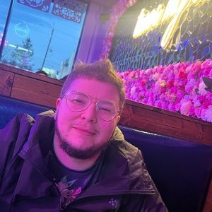 Meet your Posher, Vic